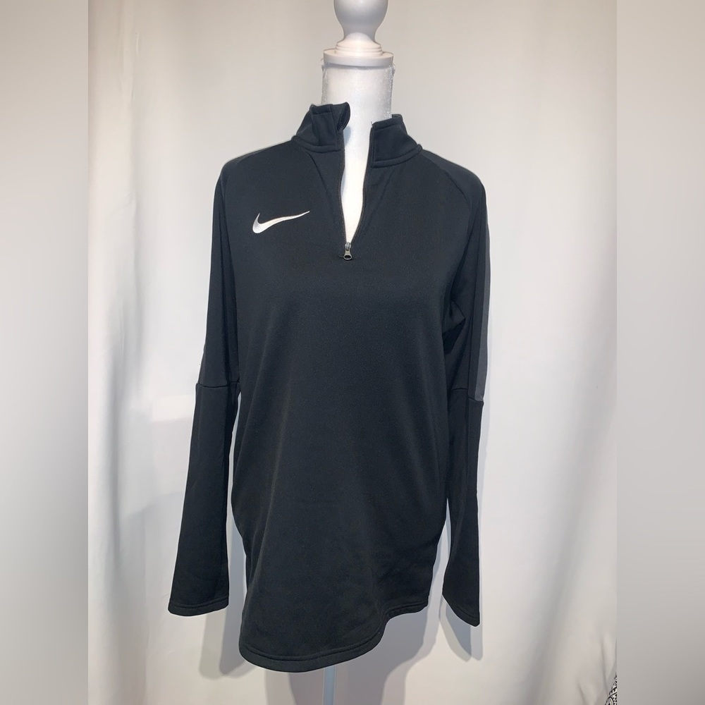 Nike Element Long Sleeve T-Shirt